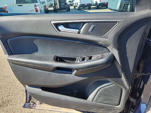 Used 2016 Ford Edge SEL w/ Equipment Group 201A AWD/4WD image 26