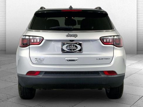 Used 2025 Jeep Compass Limited AWD/4WD image 3