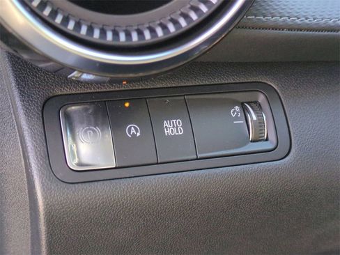 New 2025 Chevrolet Equinox LT w/ Safety and Technology Package image 34