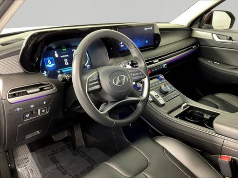 Used 2024 Hyundai Palisade Limited AWD/4WD image 17