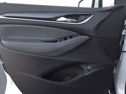 Used 2023 Buick Enclave Essence w/ Sport Touring Edition image 25