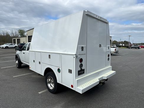New 2026 RAM 5500 Tradesman w/ Chrome Appearance Group AWD/4WD image 7