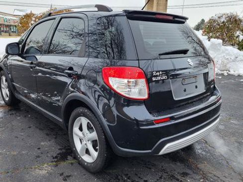 Used 2009 Suzuki SX4 AWD Hatchback w/ Touring Pkg image 7