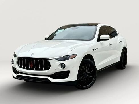 Used 2018 Maserati Levante AWD/4WD image 49