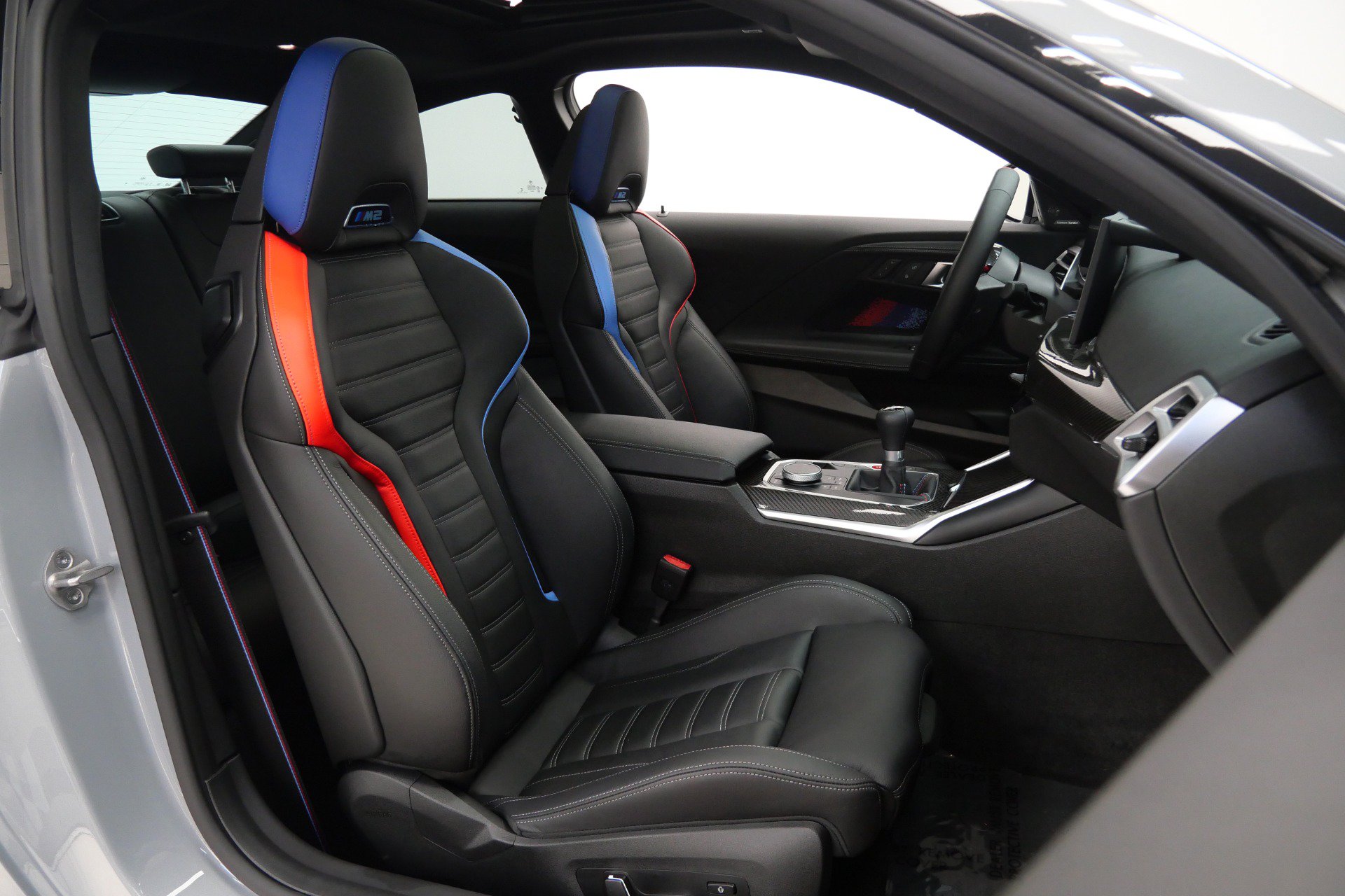 Used 2026 BMW M2 w/ Lighting Package RWD image 25