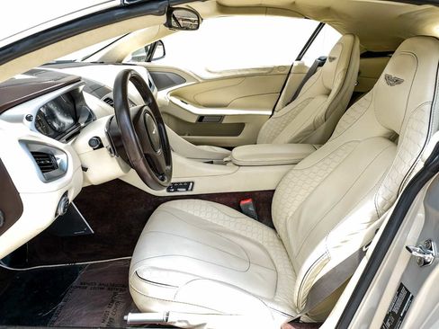 Used 2016 Aston Martin Vanquish Volante RWD image 4