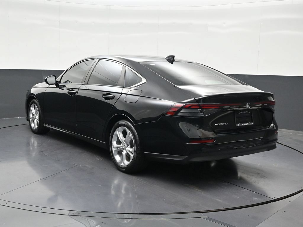 Used 2023 Honda Accord LX image 3