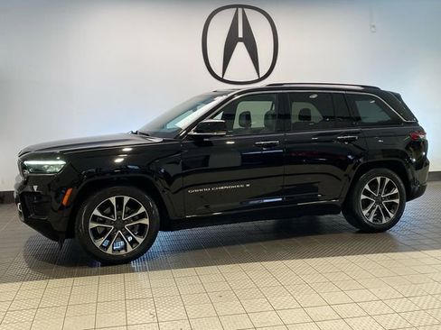 Used 2022 Jeep Grand Cherokee Overland image 3