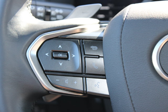 Used 2026 Lexus GX 550 w/ Accessory Package (31) AWD/4WD image 18