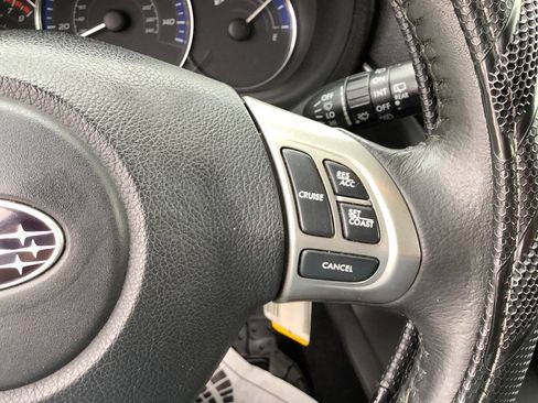 Used 2011 Subaru Forester 2.5X Limited AWD/4WD image 43