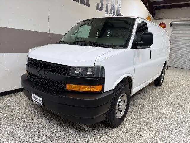 Used 2022 Chevrolet Express 2500 w/ Driver Convenience Package RWD image 3