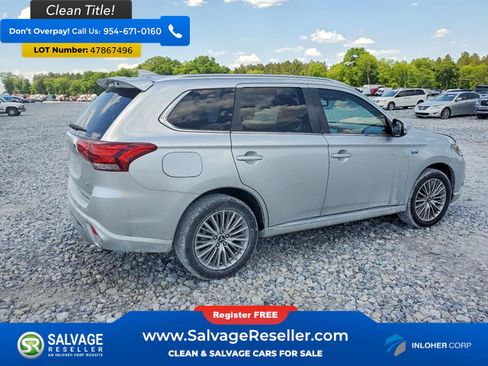 Used 2022 Mitsubishi Outlander 4WD Plug-In Hybrid image 4