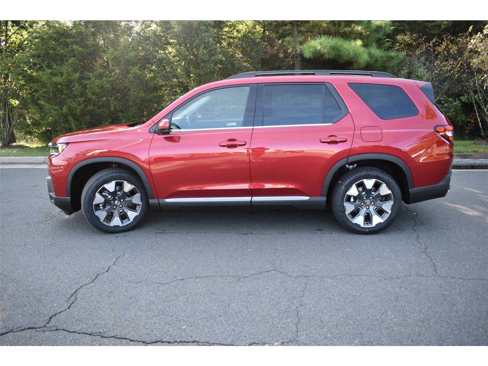 New 2026 Honda Pilot Touring image 4