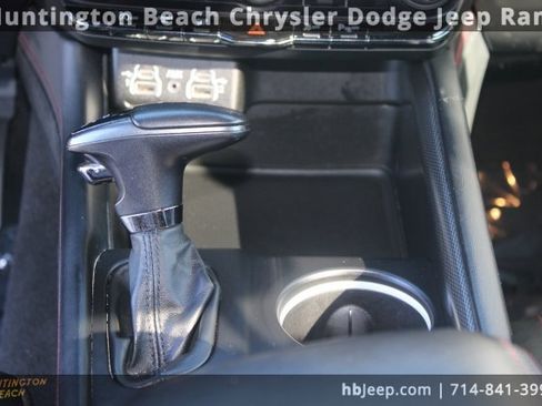 Used 2024 Dodge Durango GT image 16