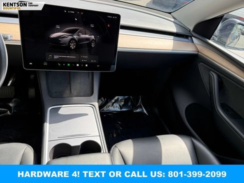 Used 2023 Tesla Model Y Long Range AWD/4WD image 18