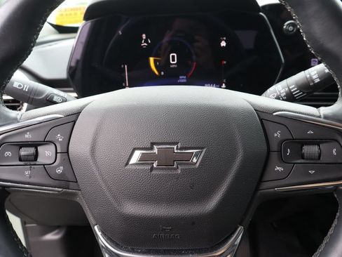 Used 2025 Chevrolet Trax ACTIV w/ Sunroof Package FWD image 17