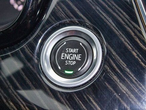 Used 2020 Cadillac XT6 Premium Luxury image 31