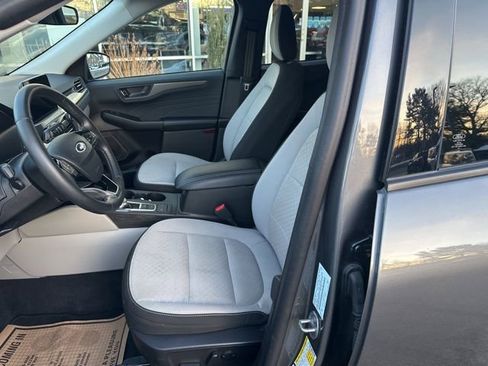 Used 2023 Ford Escape Active image 14