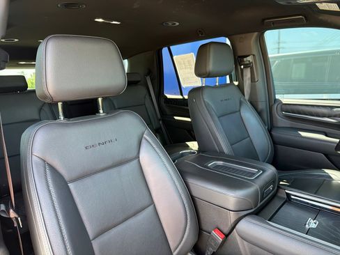 Used 2022 GMC Yukon Denali AWD/4WD image 27