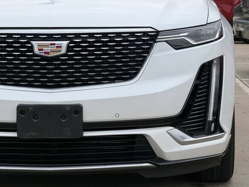 Used 2024 Cadillac XT6 Luxury FWD image 6