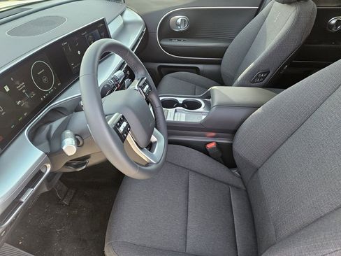 New 2026 Hyundai Ioniq 9 SE AWD/4WD image 13