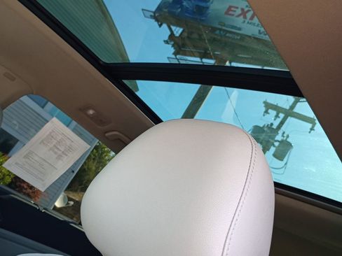 Used 2019 Volkswagen Atlas SEL image 16