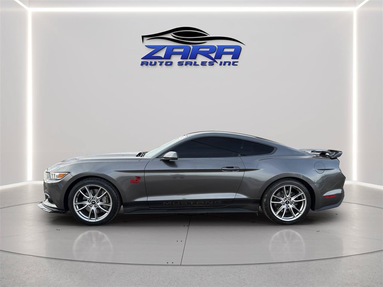 Used 2015 Ford Mustang GT Premium w/ Equipment Group 401A RWD image 4