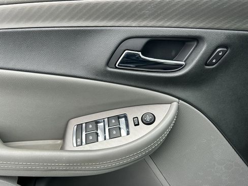 Used 2017 Chevrolet Impala LS image 11
