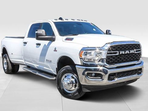 Used 2024 RAM 3500 Big Horn AWD/4WD image 2