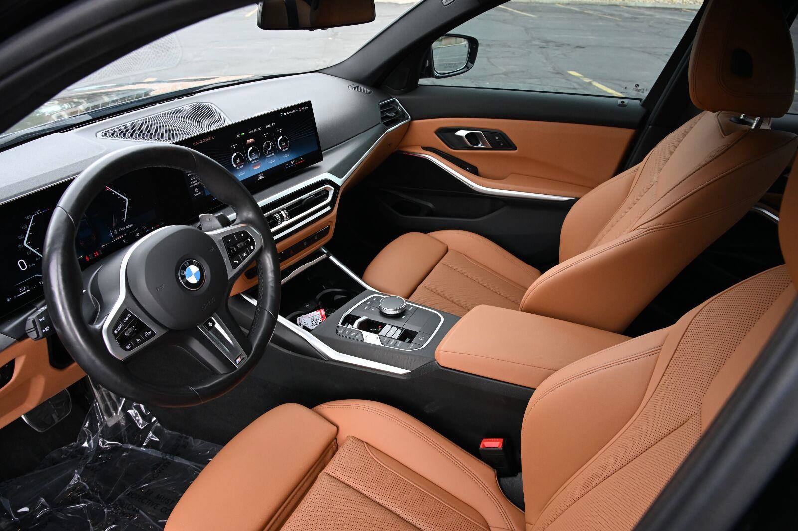 Used 2024 BMW 330i xDrive Sedan w/ M Sport Package AWD/4WD image 9
