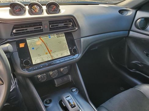 Certified 2024 Nissan Z Performance w/ Floor Mat Package image 18