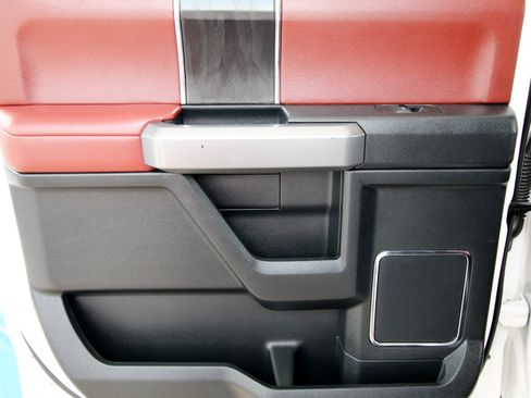 Used 2019 Ford F250 Platinum w/ Platinum Ultimate Package image 47