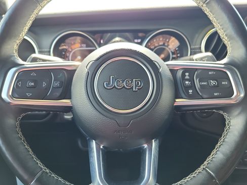 Used 2021 Jeep Wrangler Unlimited Sahara image 18