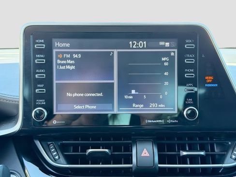 Used 2022 Toyota C-HR Limited image 27