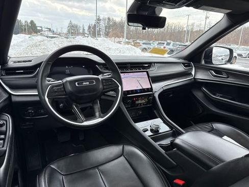 Used 2024 Jeep Grand Cherokee L Limited w/ Luxury Tech Group II image 29