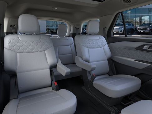 New 2026 Ford Explorer Platinum w/ LUX Leather Package image 14