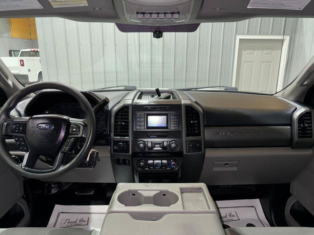 Used 2017 Ford F250 XL w/ Power Equipment Group AWD/4WD image 17