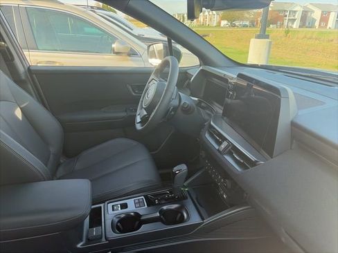 Used 2026 Subaru Outback Limited AWD/4WD image 5
