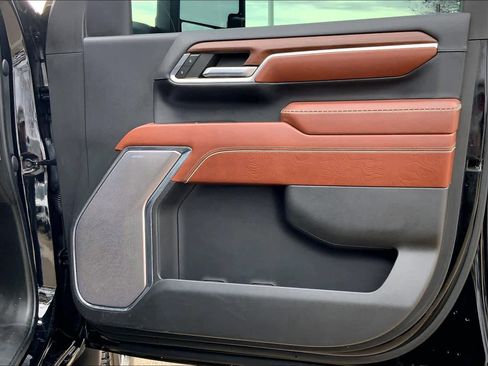 Used 2024 GMC Sierra 2500 Denali Ultimate image 22