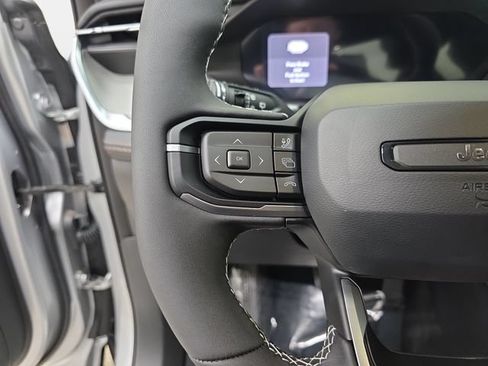 Used 2026 Jeep Cherokee Limited AWD/4WD image 17