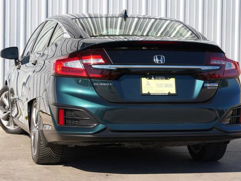 Used 2018 Honda Clarity Touring image 5