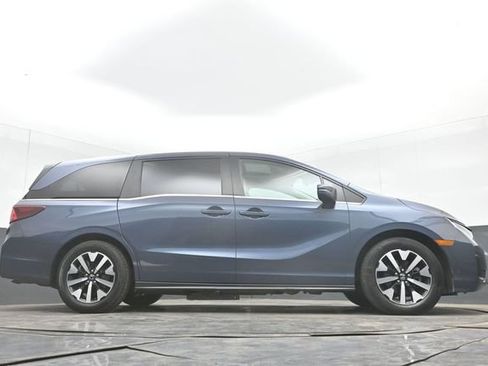 Used 2025 Honda Odyssey EX-L image 52
