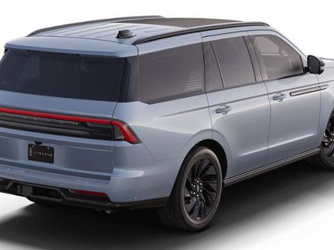 New 2025 Lincoln Navigator Reserve w/ Jet Appearance Package AWD/4WD image 3