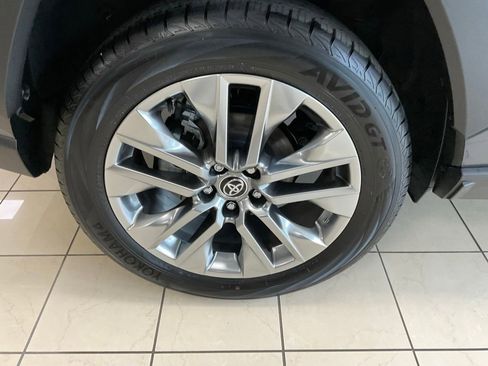 Used 2025 Toyota RAV4 Limited AWD/4WD image 8