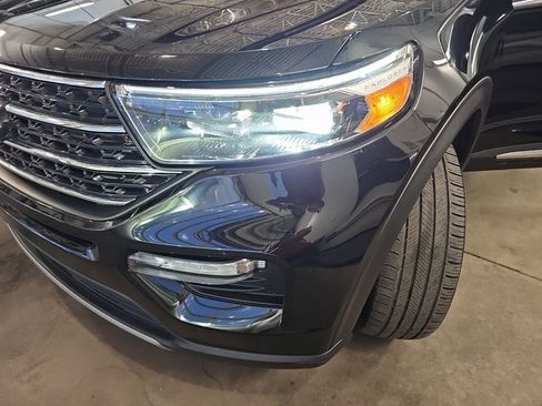 Used 2023 Ford Explorer XLT w/ Equipment Group 202A image 31