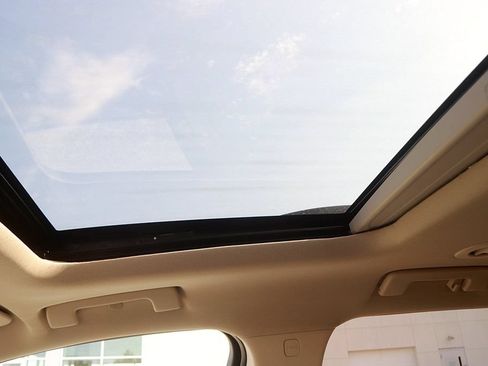 Used 2023 GMC Acadia Denali w/ Denali Ultimate Package FWD image 33
