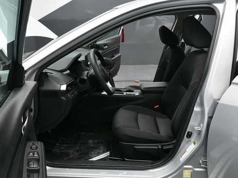 Used 2021 Nissan Altima 2.5 S image 9