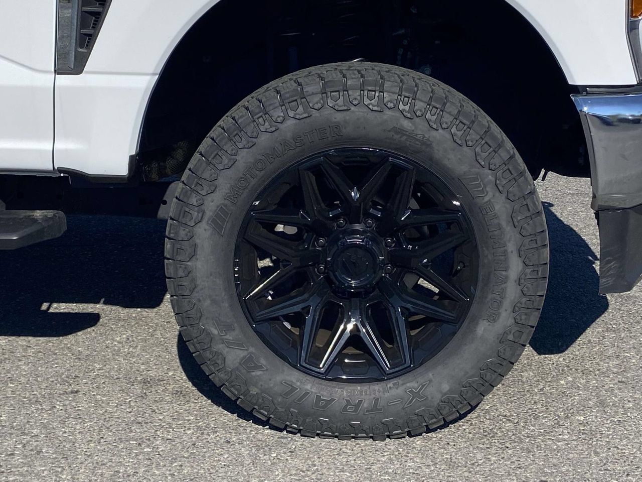 Used 2025 Ford F250 XLT AWD/4WD image 9