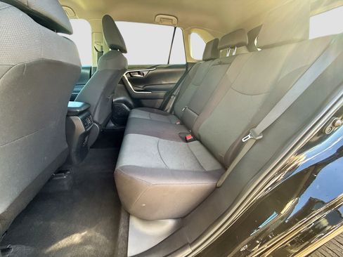 Used 2024 Toyota RAV4 XLE image 20