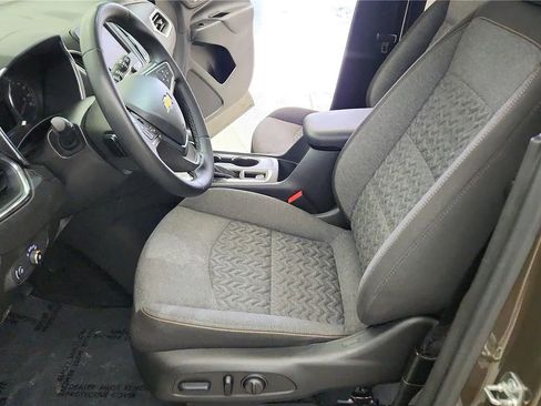 Used 2024 Chevrolet Equinox LT FWD image 23